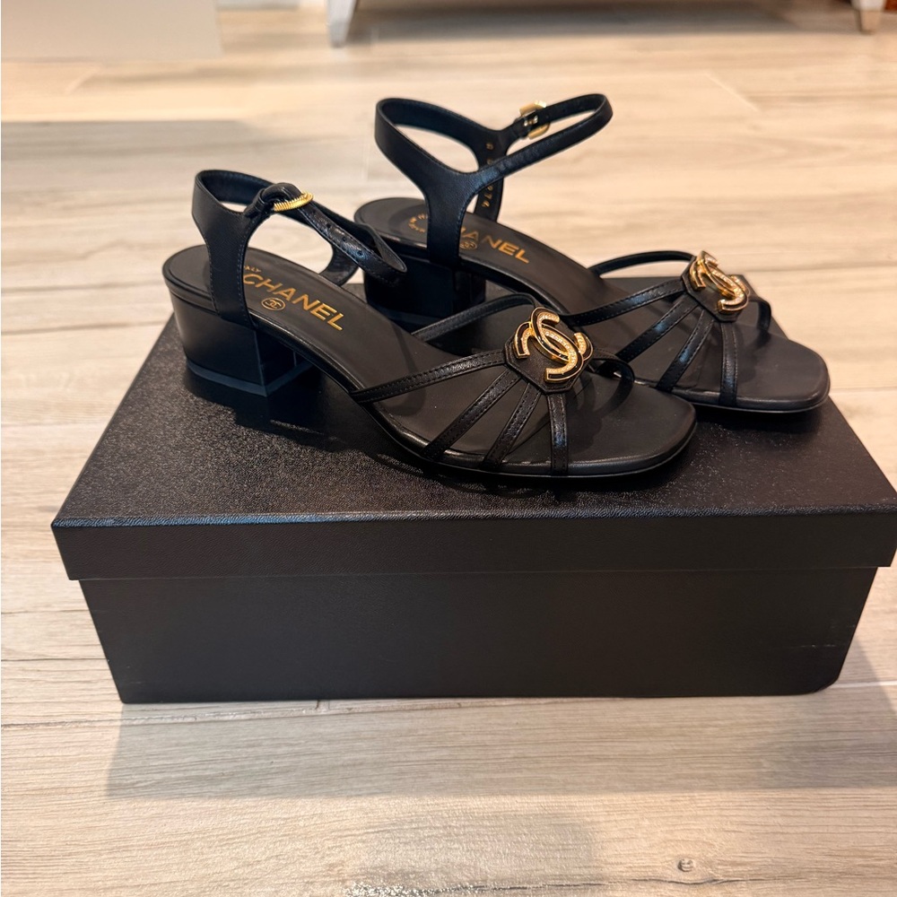 CHANEL Black Sandals heel
